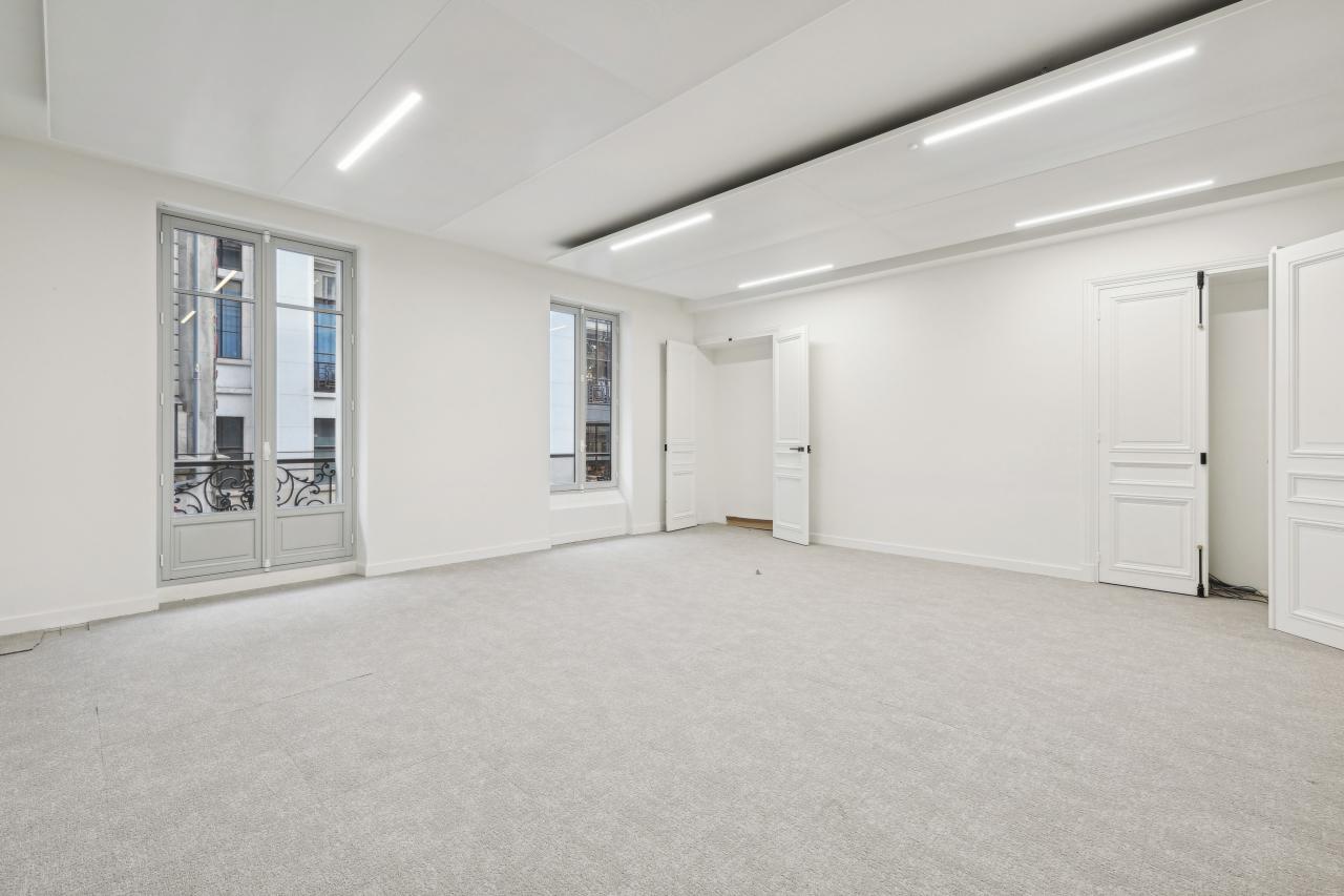 Bureau Paris 375m² Location bureau Paris OLBUR2529404 8